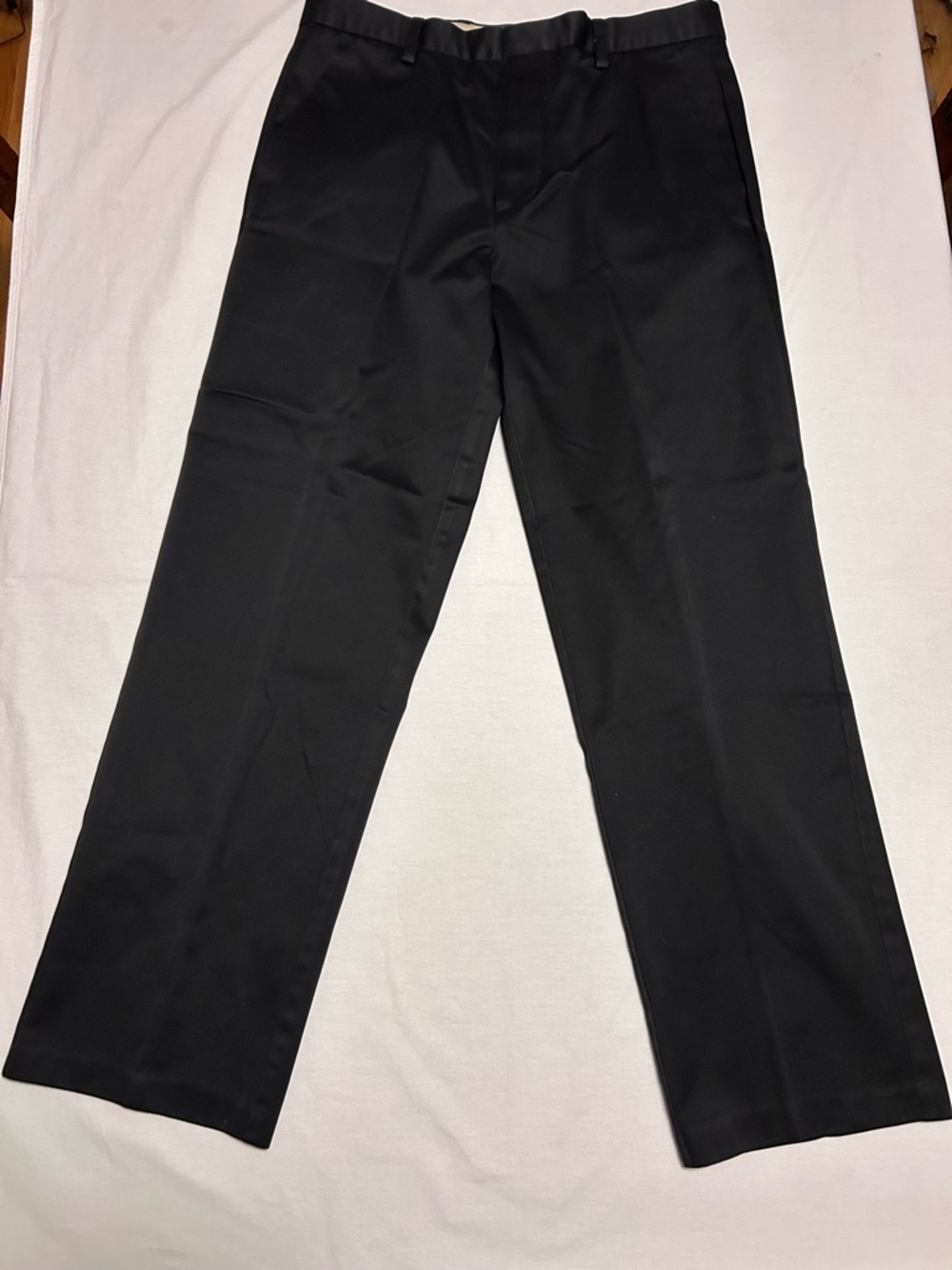 Dockers Classic Fit Flat Front Original Signature Khaki Black size 34 x 32